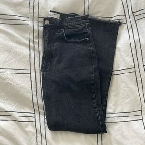 Abercrombie Ultra High Rise Ankle Straight Jean